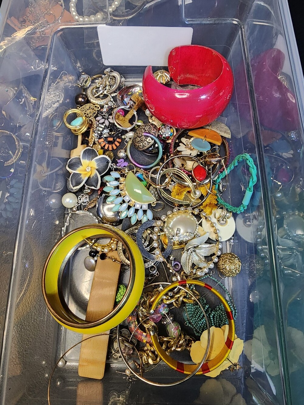 1lb Mixed Jewelry For Crafting May Or May Not Have Matches J080626-2